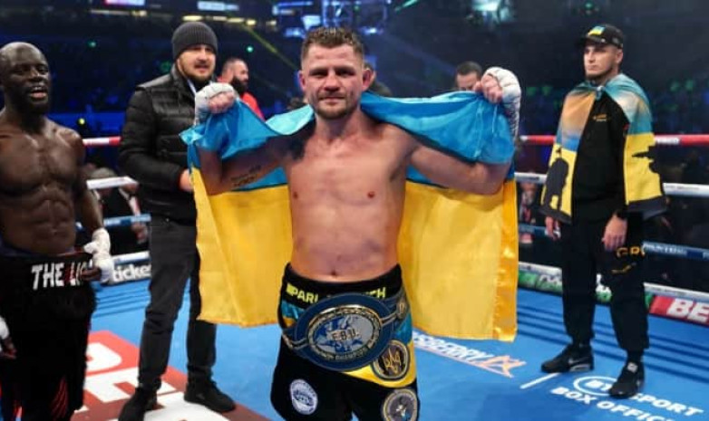 Украинец Беринчик победил мексиканца Наваррете и стал чемпионом мира в легком весе по версии WBO. Видео