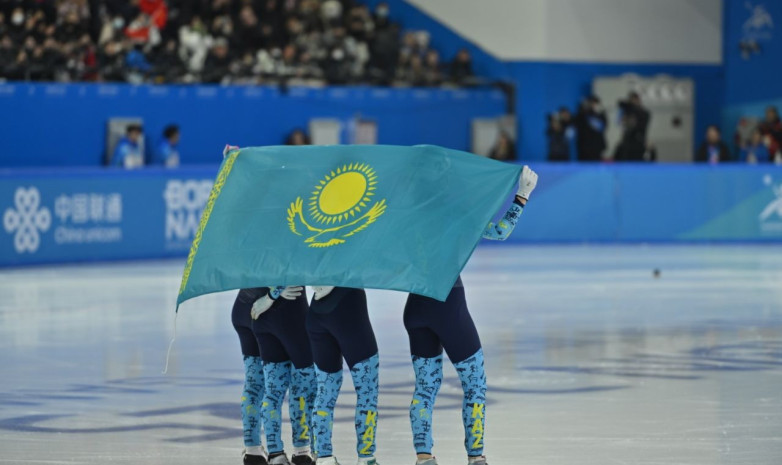 Две команды Казахстана пробились в 1/2 финала чемпионата мира по шорт-треку